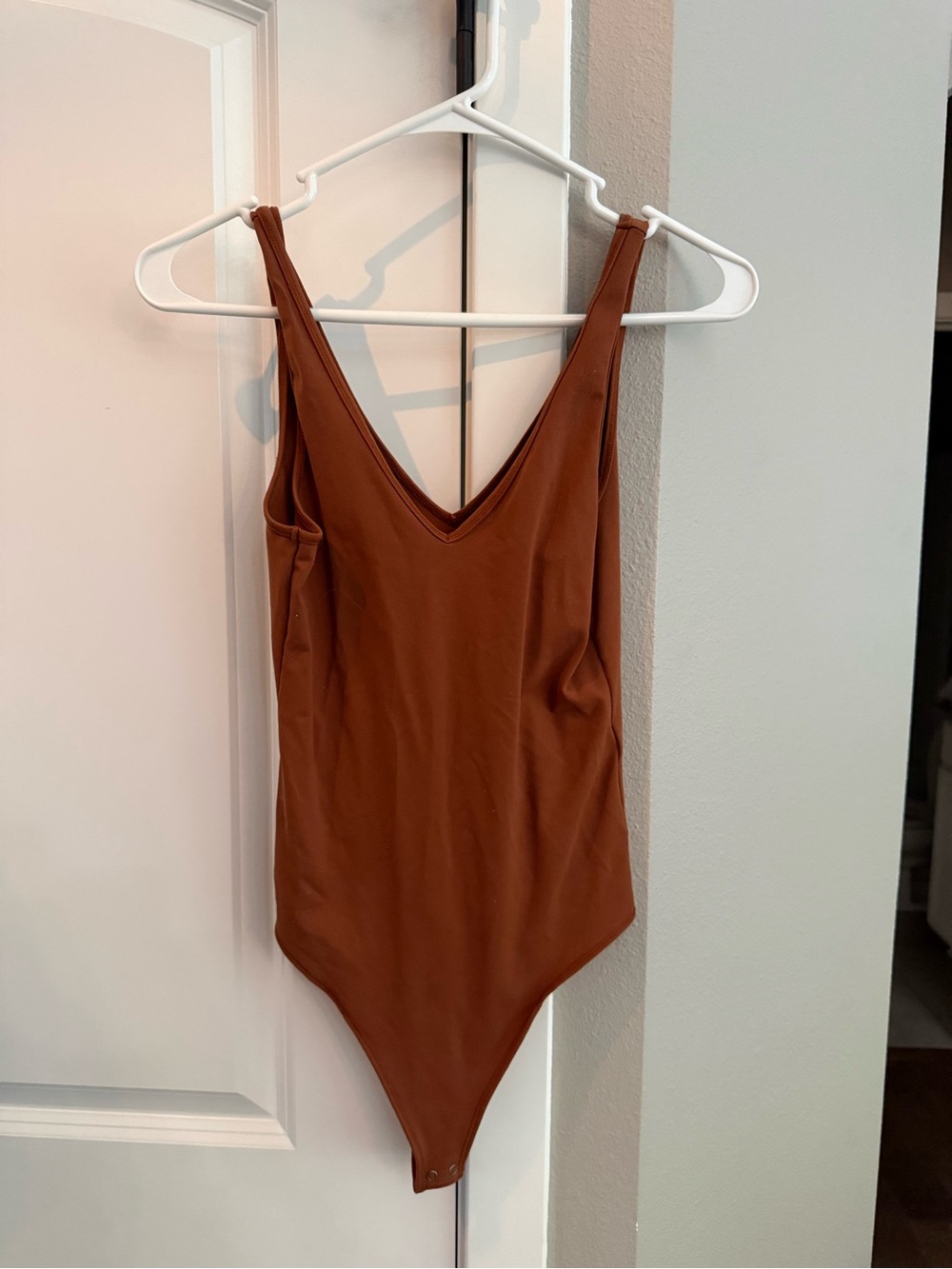 Abercrombie & Fitch - deep v neck bodysuit rust orange